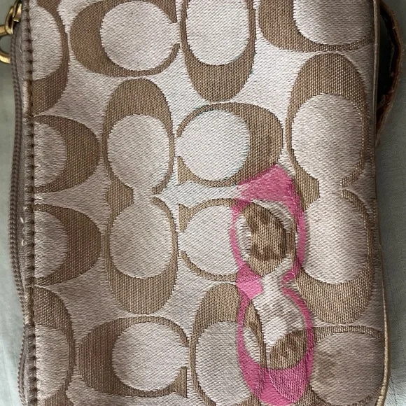 Coach lot - Picture 5 of 12